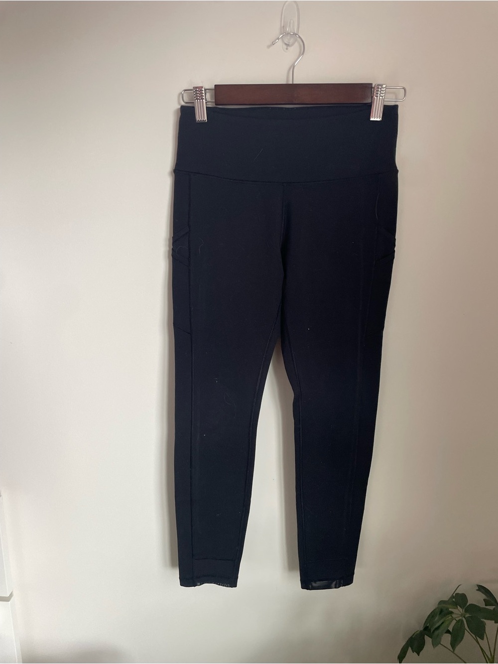 Ivivva Black Performance Leggings